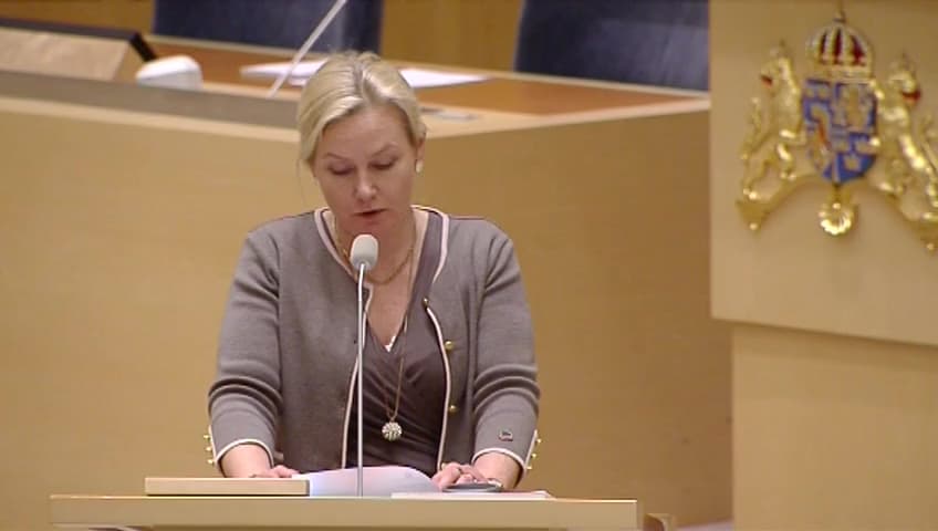 Stillbild från Interpellationsdebatt, Lastbilar som väger 90 ton