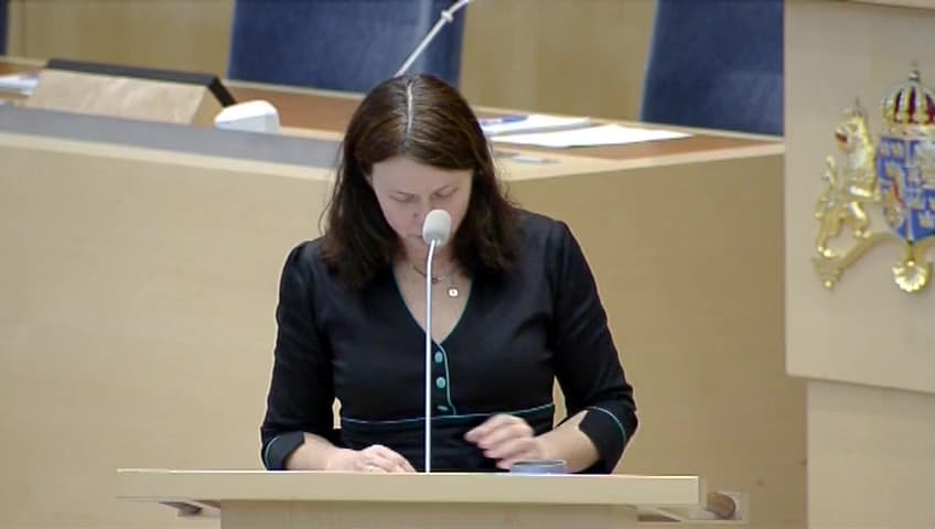 Stillbild från Interpellationsdebatt, Nationellt förbud mot mikroplast