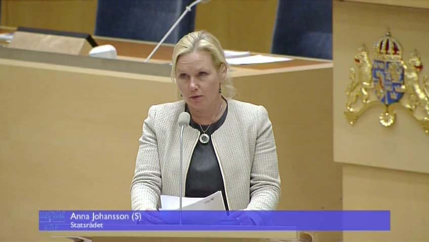Stillbild från Interpellationsdebatt, Kvarkens färjetrafik 