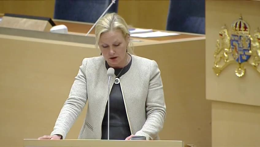 Stillbild från Interpellationsdebatt, Transporter till och från Bromma 