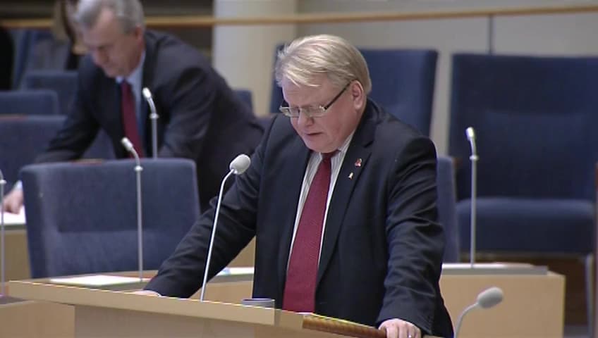 Stillbild från Interpellationsdebatt, Utspel om värnplikt med civila funktioner