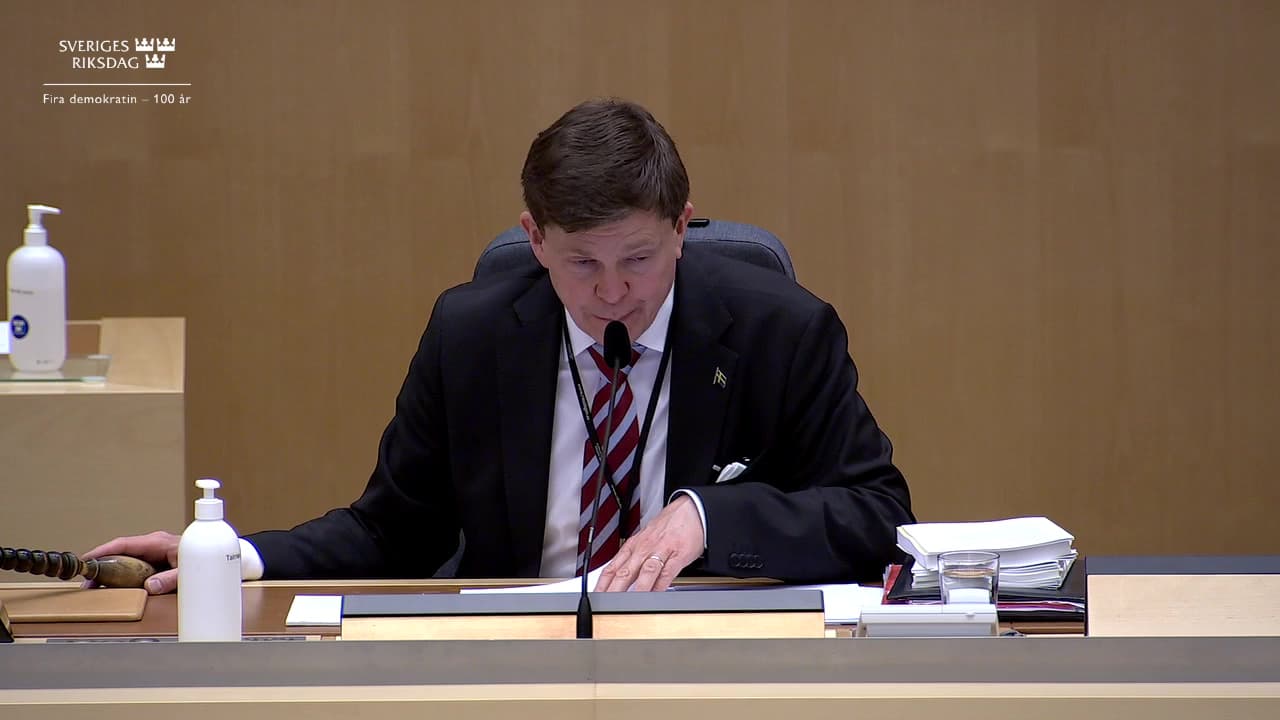 Stillbild från Beslut, Beslut