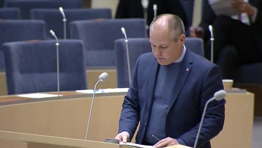 Stillbild från Interpellationsdebatt, Ofrivilliga äktenskap