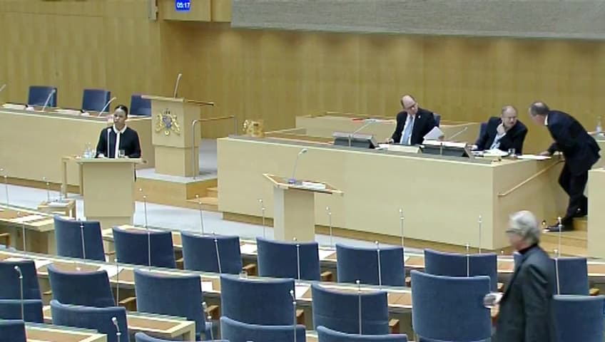 Stillbild från Interpellationsdebatt, Radikalisering