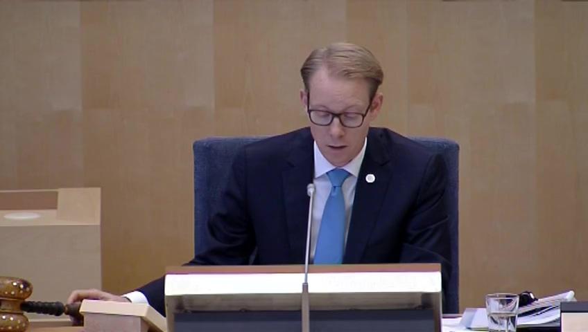 Stillbild från Debatt om förslag, En jämnare och mer aktuell utveckling av inkomstpensionerna