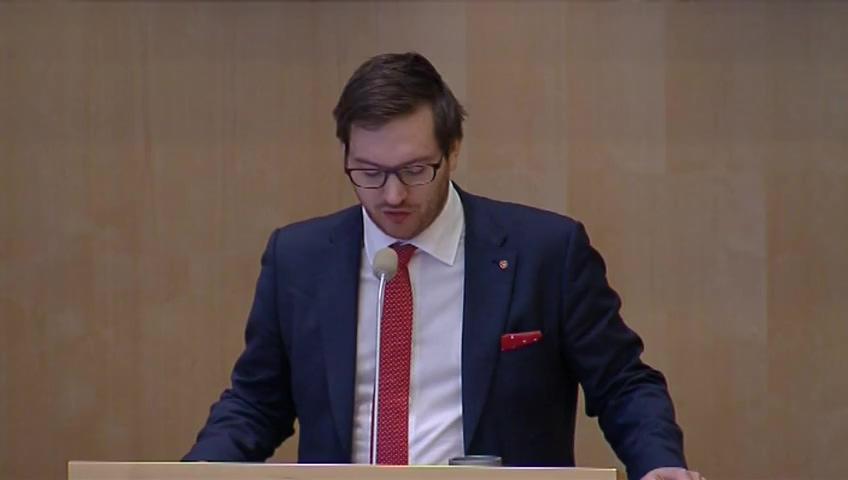 Stillbild från Debatt om förslag, AP-fondernas verksamhet t.o.m. 2014