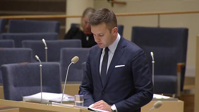 Stillbild från Interpellationsdebatt, Utvecklingen av privat sjukförsäkring