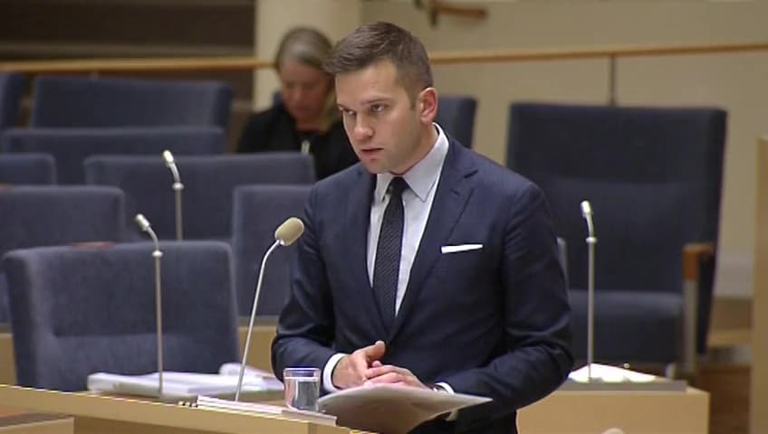 Stillbild från Interpellationsdebatt, Psykisk ohälsa, psykologisk behandling och primärvården