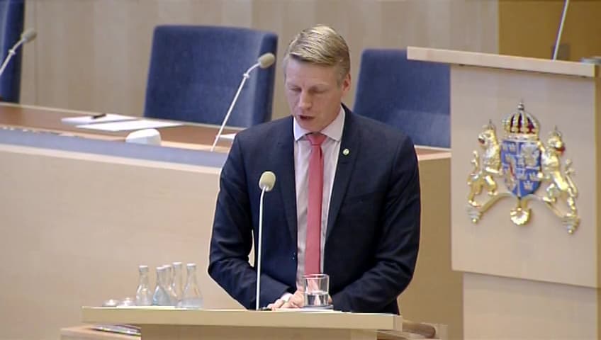 Stillbild från Interpellationsdebatt, Ökande skuldkvoter för hushållen