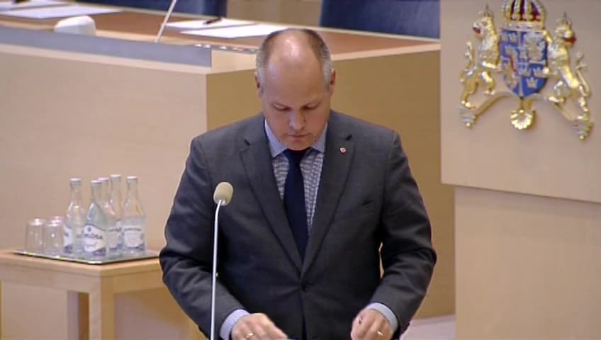 Stillbild från Interpellationsdebatt, Förföljelse av kristna på asylboenden