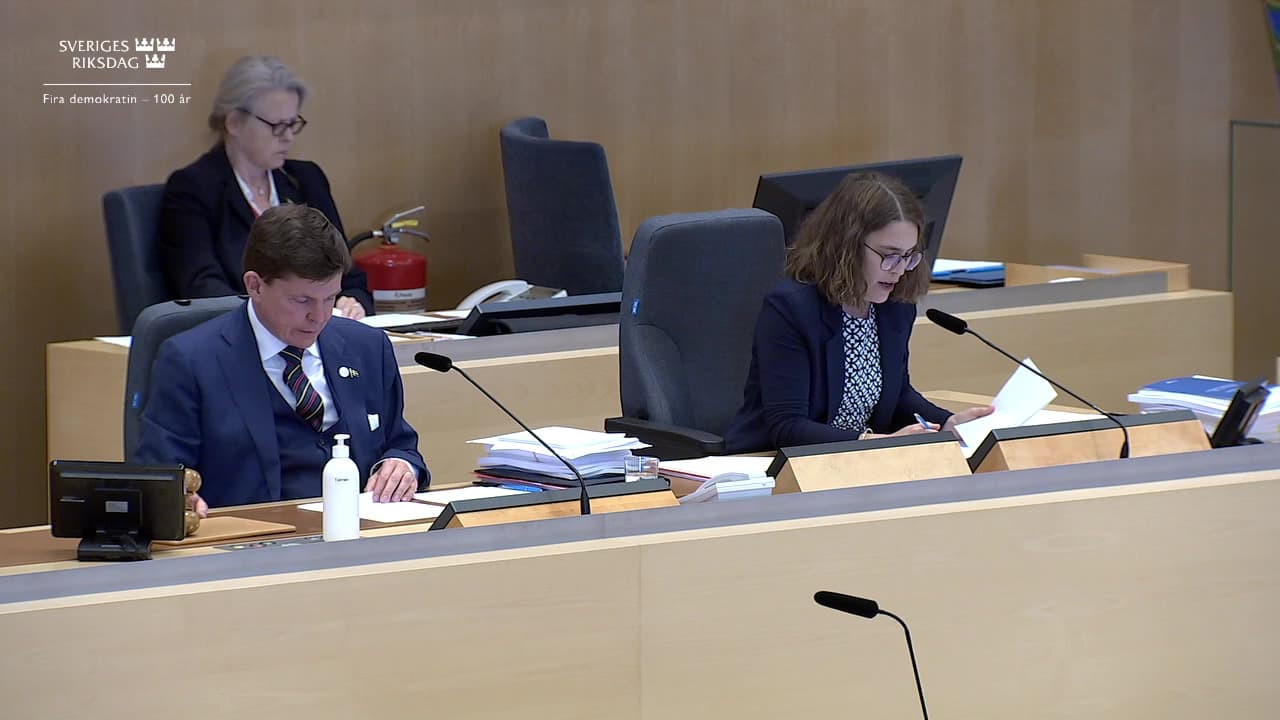 Stillbild från Beslut, Beslut