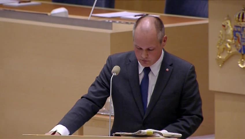 Stillbild från Interpellationsdebatt, Åtgärder för att hindra att utsatta människor utnyttjas i organiserat tiggeri