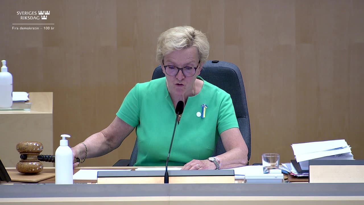 Stillbild från Beslut, Beslut