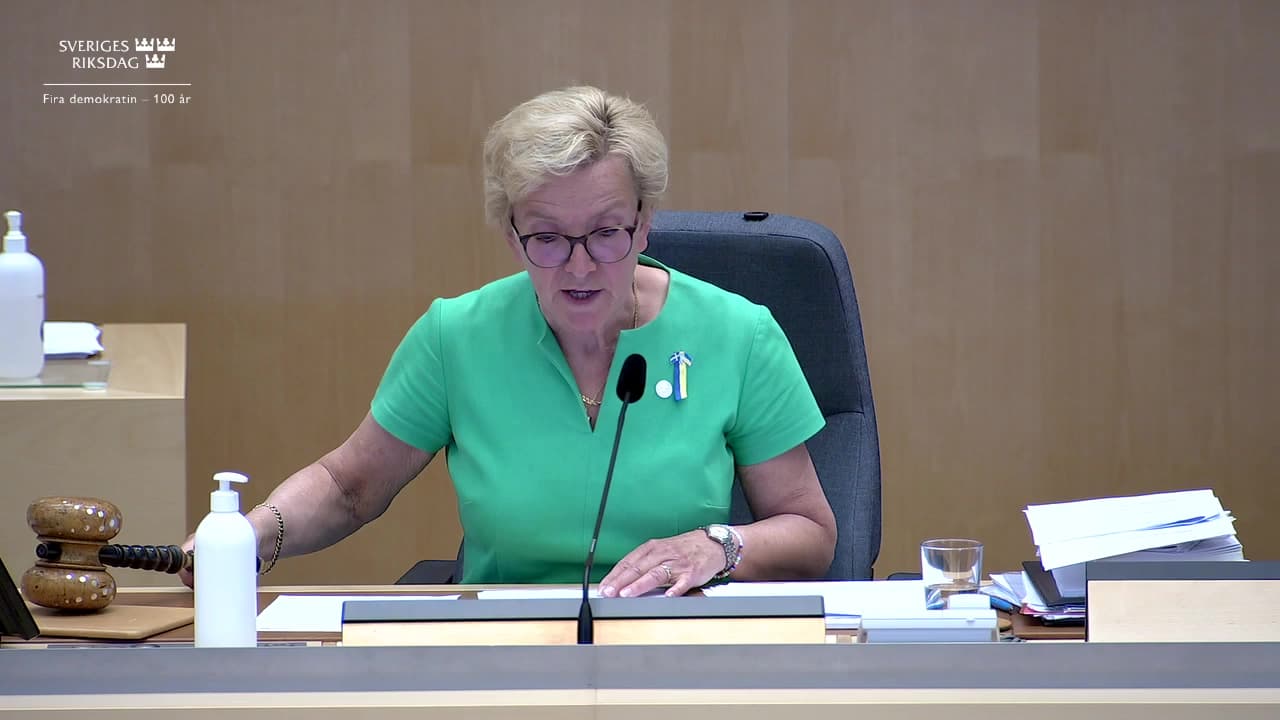 Stillbild från Beslut, Beslut