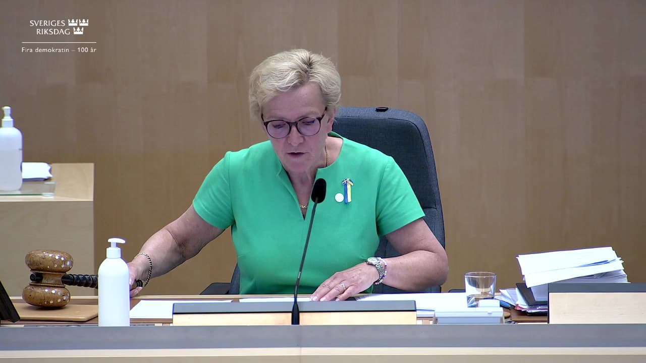 Stillbild från Beslut, Beslut