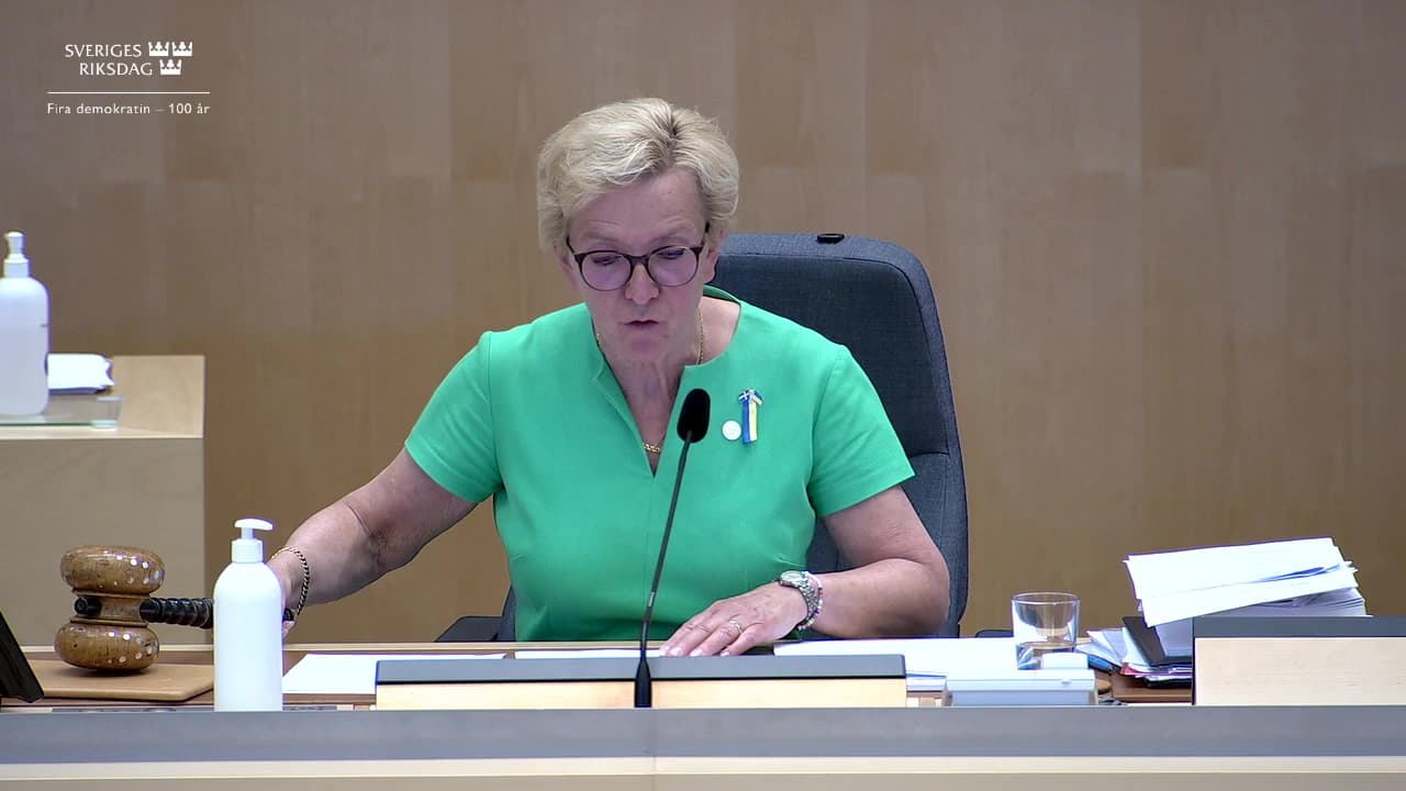 Stillbild från Beslut, Beslut