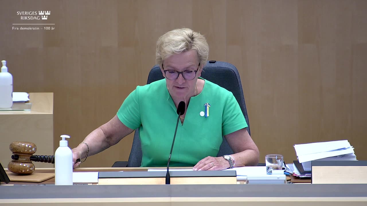 Stillbild från Beslut, Beslut