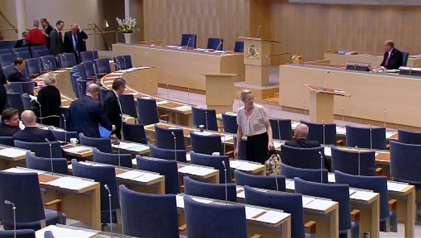 Stillbild från Debatt om förslag, Förstärkt skydd för fartygspassagerare