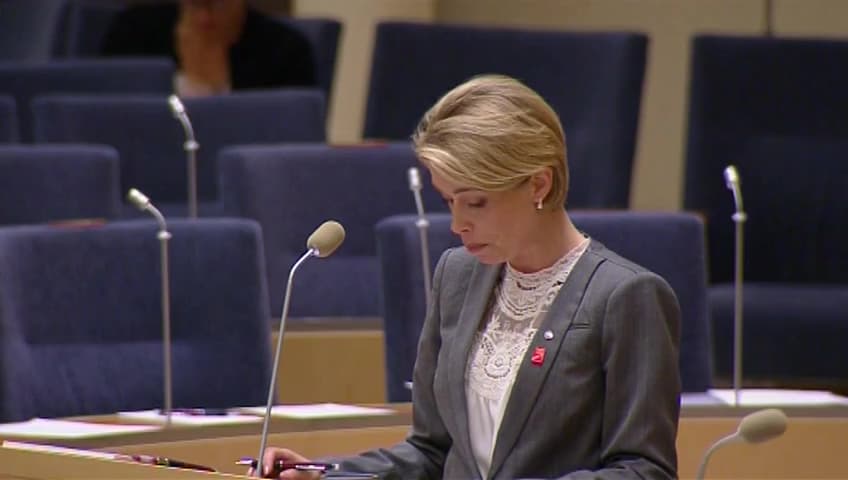 Stillbild från Interpellationsdebatt, Förändringar av föräldraförsäkringen