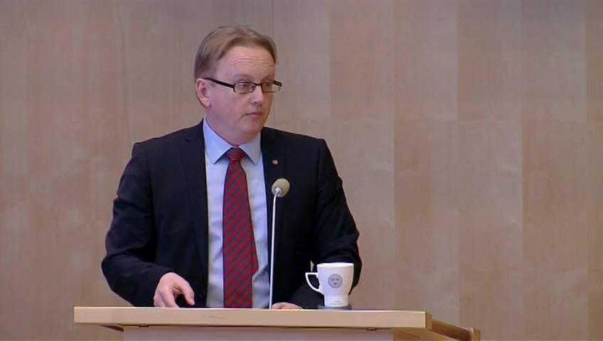 Stillbild från Debatt om förslag, En parlamentarisk utredning om överskottsmålet och dess roll i det finanspolitiska ramverket