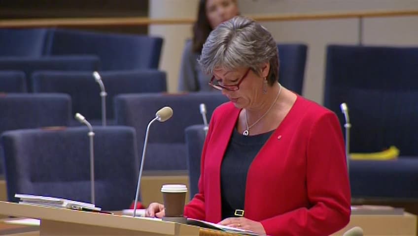 Stillbild från Interpellationsdebatt, Resursslöseri med invandrade läkares kompetens