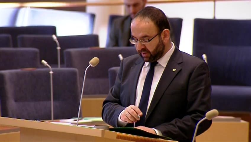 Stillbild från Interpellationsdebatt, Bostadssituationen för utsatta kvinnor