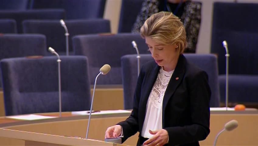 Stillbild från Interpellationsdebatt, Orimliga återbetalningskrav