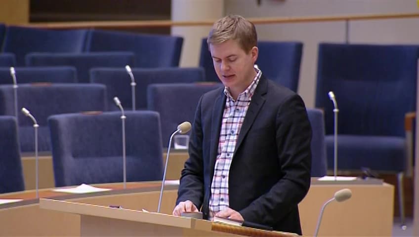 Stillbild från Interpellationsdebatt, Krav på diagnos för att få stöd 