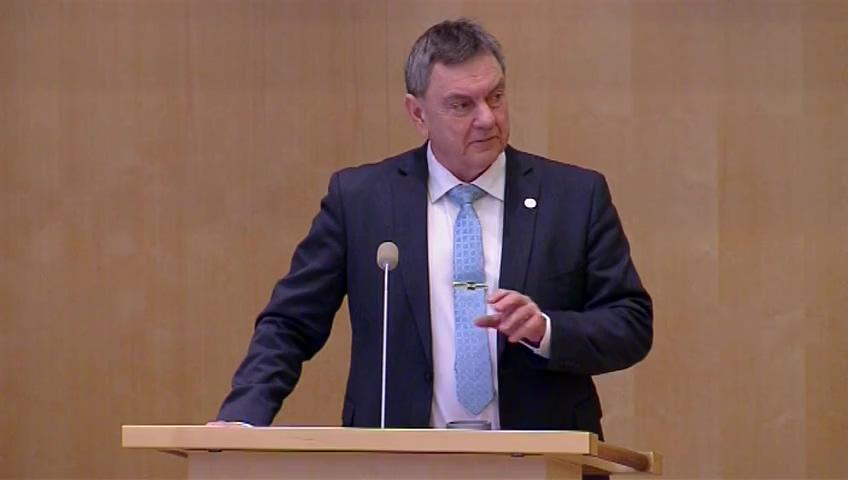 Stillbild från Debatt om förslag, Några ändringar i lagen om disciplinansvar inom totalförsvaret