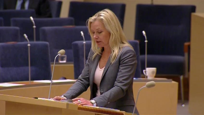 Stillbild från Interpellationsdebatt, Möjlighet för tyngre och längre fordon att färdas på det svenska vägnätet