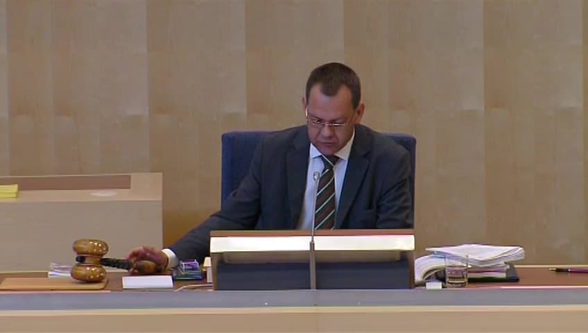 Stillbild från Debatt om förslag, Statens kunskapsspridning till skolan