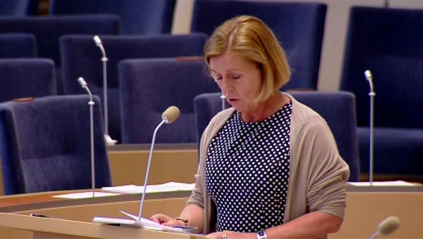 Stillbild från Interpellationsdebatt, Den nationella hjälptelefonen Preventell