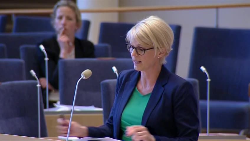 Stillbild från Interpellationsdebatt, A-kassa och försörjningsstöd