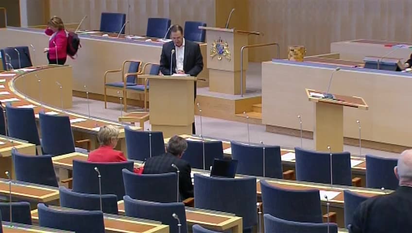 Stillbild från Interpellationsdebatt, Trovärdighet i den ekonomiska politiken