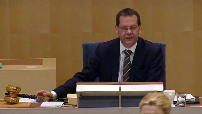 Stillbild från Debatt om förslag, Vuxenutbildning