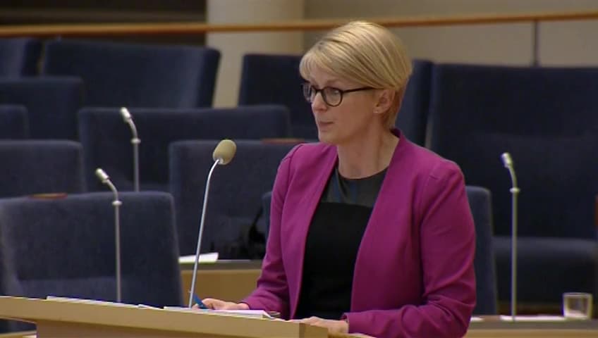 Stillbild från Interpellationsdebatt, Refit-programmet