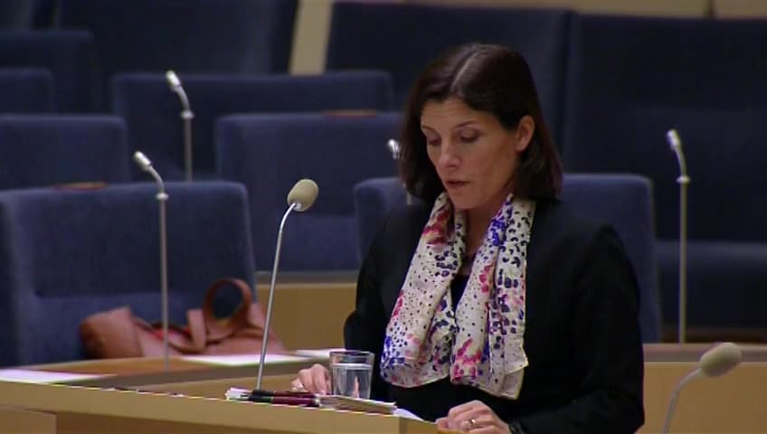 Stillbild från Interpellationsdebatt, Försvarets överlevnadsskola i Karlsborg