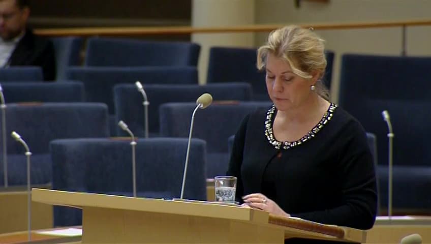 Stillbild från Interpellationsdebatt, Kraftigt höjda banavgifter