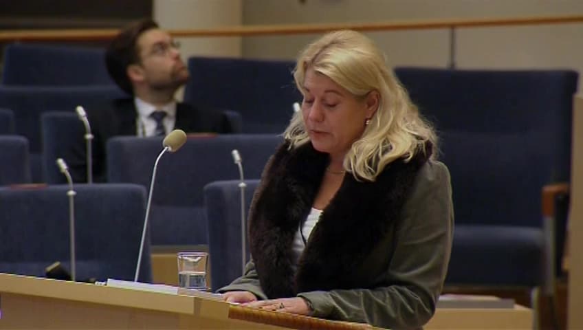 Stillbild från Interpellationsdebatt, Staten som avtalspart