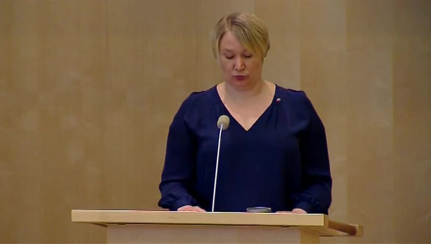 Stillbild från Debatt om förslag, Kränkande fotografering