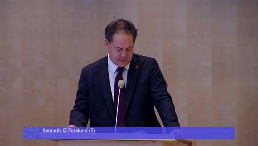 Stillbild från Debatt om förslag, Granskning av kommissionens meddelande om ett ramverk för global utveckling efter 2015