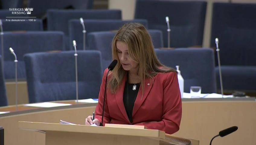 Stillbild från Interpellationsdebatt, Åtgärder mot en ökad vargstam