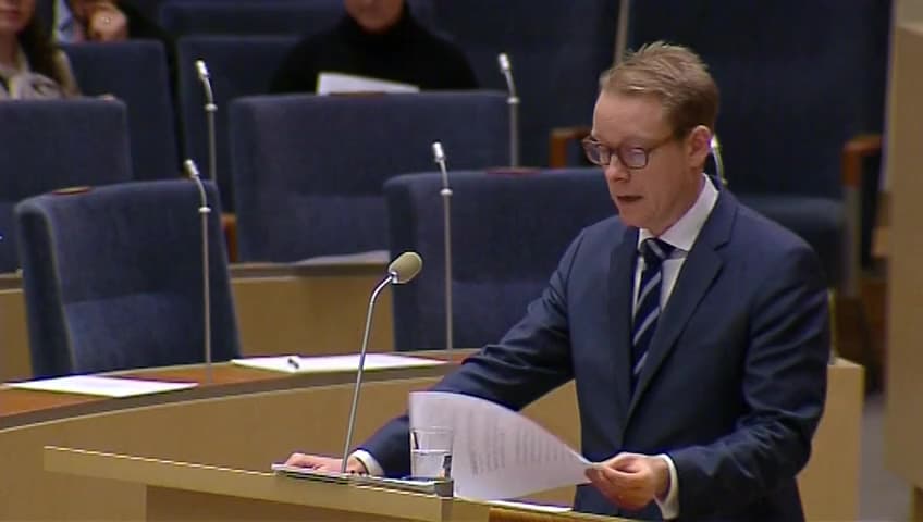 Stillbild från Interpellationsdebatt, Utnyttjande av arbetskraftsinvandrare