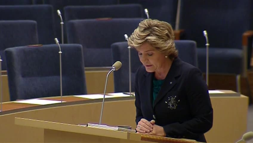 Stillbild från Interpellationsdebatt, Egen bostad för våldsutsatta kvinnor och deras barn