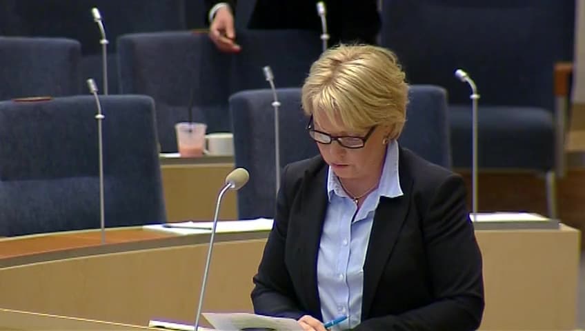 Stillbild från Interpellationsdebatt, Arbetslöshetsförsäkring och inkomstbortfallsprincip