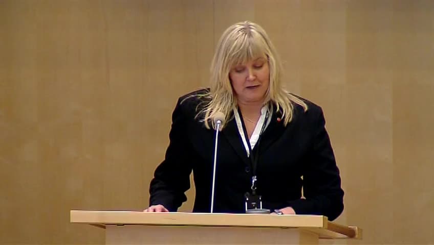 Stillbild från Debatt om förslag, Offentlig upphandling från eget företag