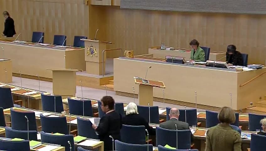 Stillbild från Debatt om förslag, Genomförande av ändringsdirektivet 2010/84/EU avseende säkerhetsövervakning av läkemedel