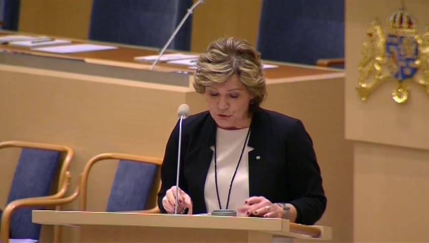 Stillbild från Interpellationsdebatt, Rätt till ledsagning vid grav synskada