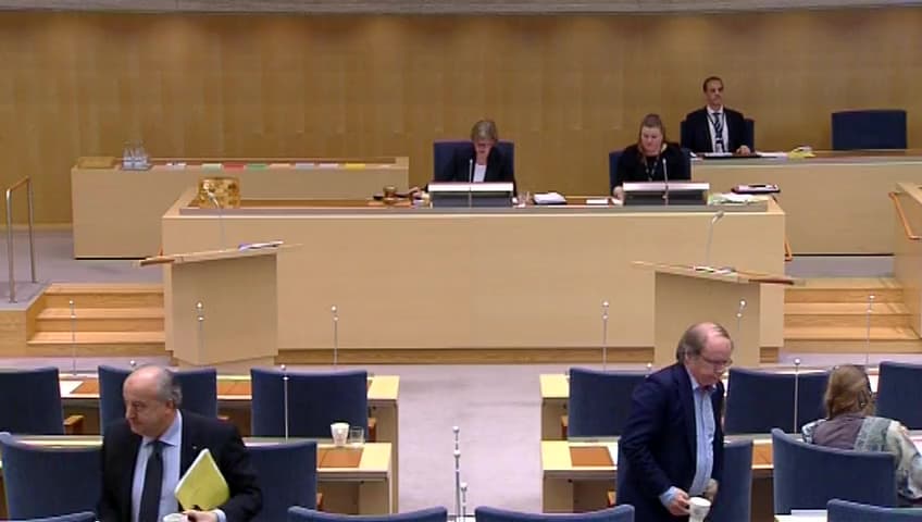 Stillbild från Debatt om förslag, Grönbok om framtidens belysning