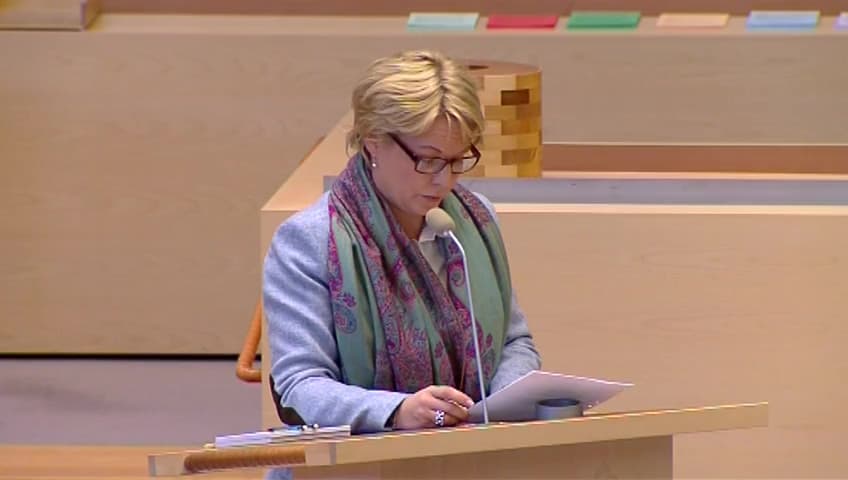 Stillbild från Interpellationsdebatt, Sluten kontanthantering i detaljhandeln